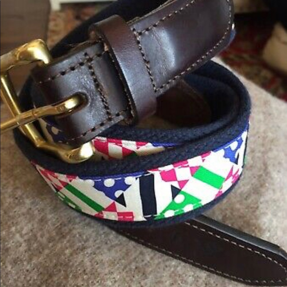 Vineyards Kentucky Derby Themed Belt NWOT-
